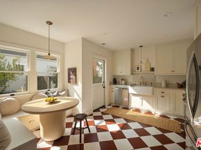 845 S Muirfield Road, Los Angeles CA 90005