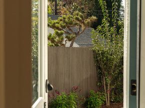 845 S Muirfield Road, Los Angeles CA 90005