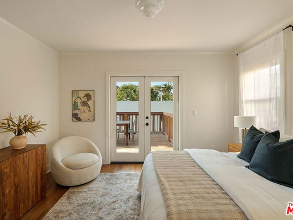 845 S Muirfield Road, Los Angeles CA 90005