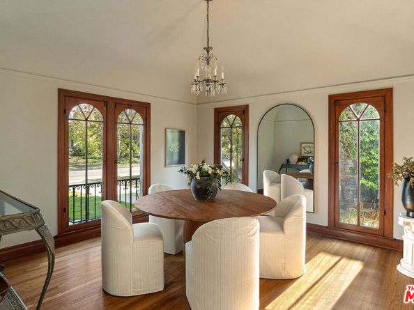 845 S Muirfield Road, Los Angeles CA 90005