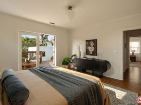 845 S Muirfield Road, Los Angeles CA 90005