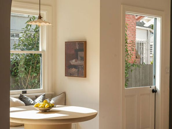 845 S Muirfield Road, Los Angeles CA 90005