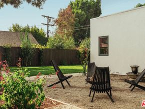 845 S Muirfield Road, Los Angeles CA 90005