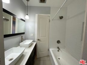 810 Edgewood Street 103, Inglewood CA 90302