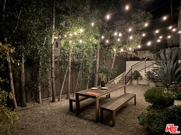 4778 Bonvue Avenue, Los Angeles CA 90027