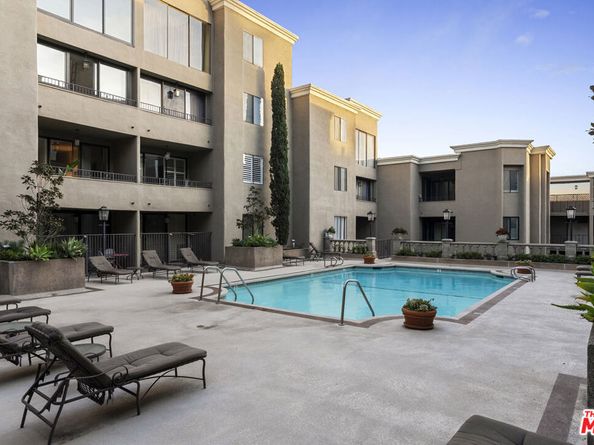 8455 Fountain Avenue 402, West Hollywood CA 90069