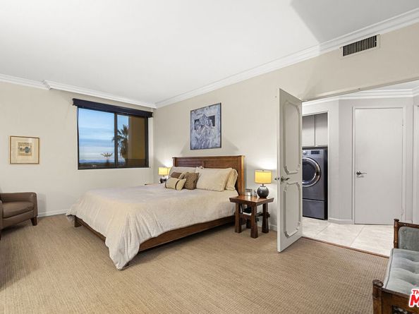 8455 Fountain Avenue 402, West Hollywood CA 90069