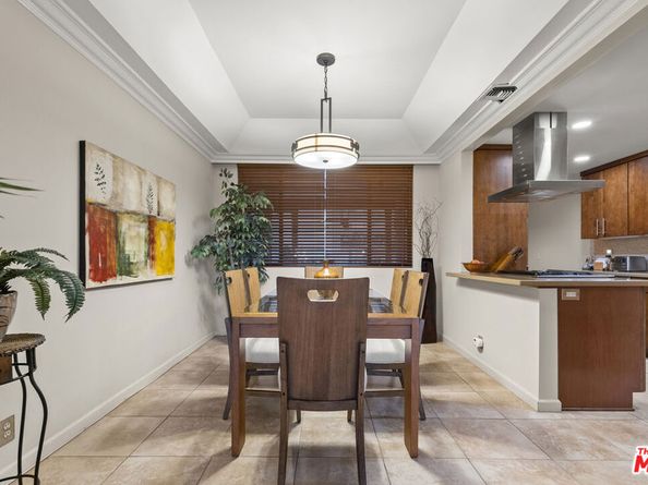 8455 Fountain Avenue 402, West Hollywood CA 90069