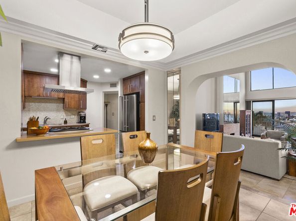 8455 Fountain Avenue 402, West Hollywood CA 90069