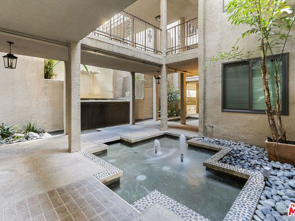 8455 Fountain Avenue 402, West Hollywood CA 90069