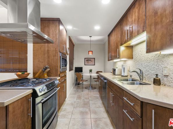 8455 Fountain Avenue 402, West Hollywood CA 90069