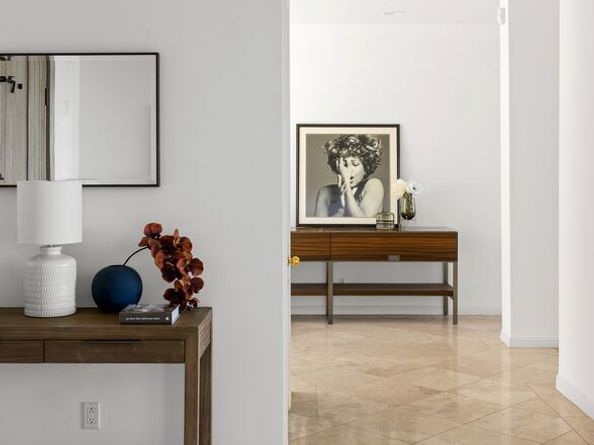 14435 Mulholland Drive, Los Angeles CA 90077