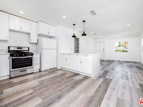 7422 Milwood Avenue, Canoga Park CA 91303