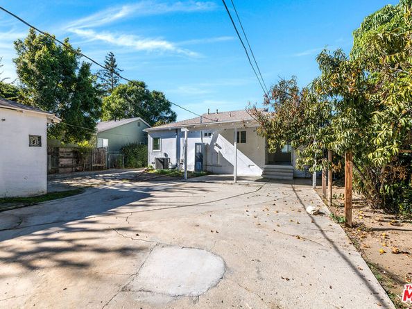 7422 Milwood Avenue, Canoga Park CA 91303