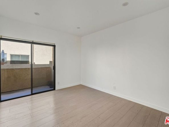 5307 Wilkinson Avenue 10, Valley Village CA 91607