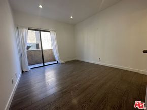 5307 Wilkinson Avenue 10, Valley Village CA 91607