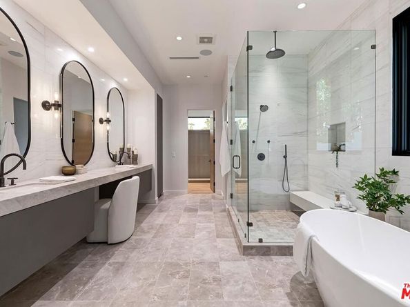 16879 Mooncrest Drive, Encino CA 91436