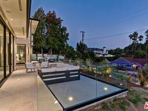 16879 Mooncrest Drive, Encino CA 91436