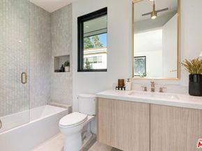 16879 Mooncrest Drive, Encino CA 91436