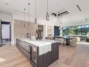 16879 Mooncrest Drive, Encino CA 91436