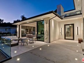 16879 Mooncrest Drive, Encino CA 91436