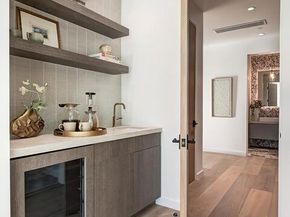 16879 Mooncrest Drive, Encino CA 91436