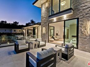 16879 Mooncrest Drive, Encino CA 91436