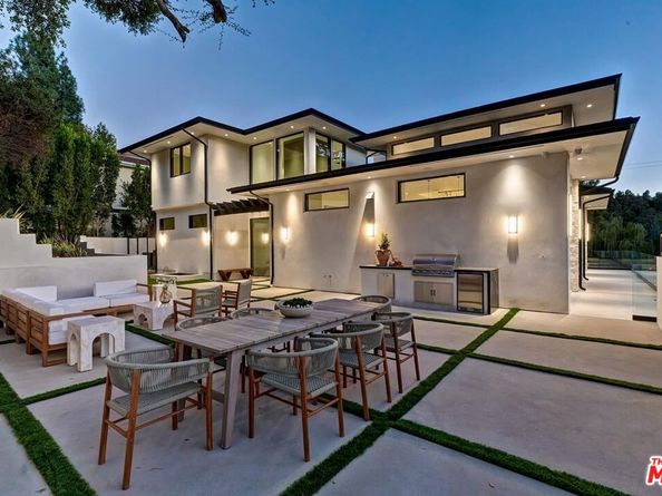 16879 Mooncrest Drive, Encino CA 91436