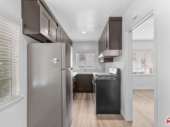 727 Crenshaw Boulevard, Los Angeles CA 90005