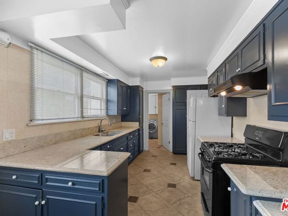 727 Crenshaw Boulevard, Los Angeles CA 90005