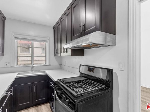 727 Crenshaw Boulevard, Los Angeles CA 90005