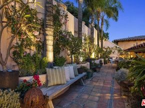 6383 Quebec Drive, Los Angeles CA 90068