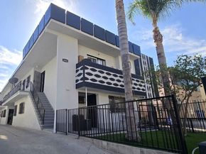 4942 Rosewood Avenue, Los Angeles CA 90004