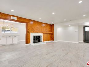 18800 Cohasset Street, Reseda CA 91335