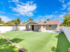 18800 Cohasset Street, Reseda CA 91335