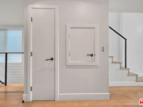 5014 Rosewood Avenue 1/2, Los Angeles CA 90004