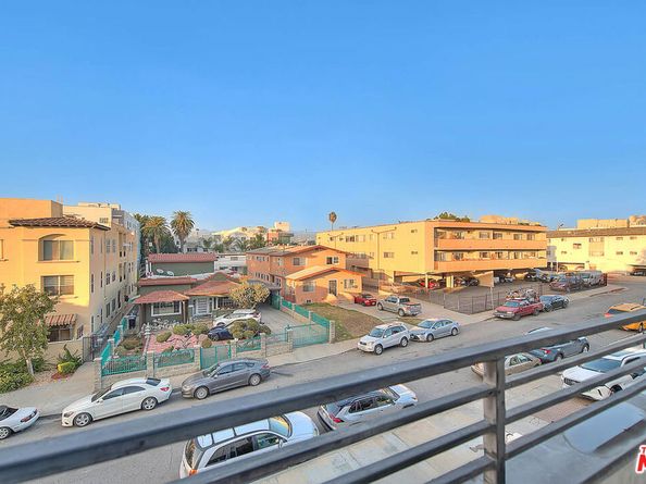 5014 Rosewood Avenue 1/2, Los Angeles CA 90004