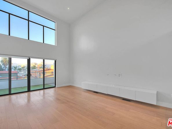 5014 Rosewood Avenue 1/2, Los Angeles CA 90004