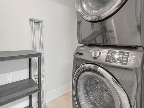 5014 Rosewood Avenue 1/2, Los Angeles CA 90004