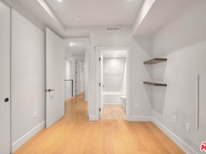 5014 Rosewood Avenue 1/2, Los Angeles CA 90004