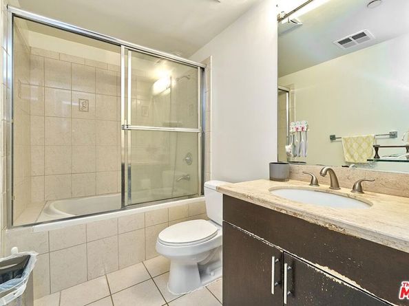 332 S Oxford Avenue 106, Los Angeles CA 90020