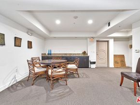 332 S Oxford Avenue 106, Los Angeles CA 90020