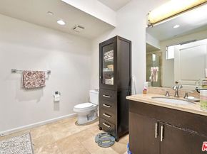 332 S Oxford Avenue 106, Los Angeles CA 90020