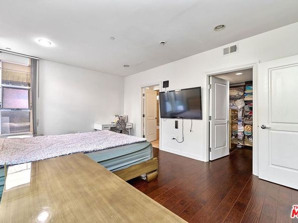 332 S Oxford Avenue 106, Los Angeles CA 90020