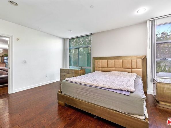 332 S Oxford Avenue 106, Los Angeles CA 90020