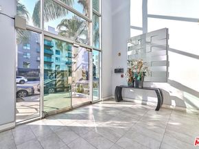 332 S Oxford Avenue 106, Los Angeles CA 90020