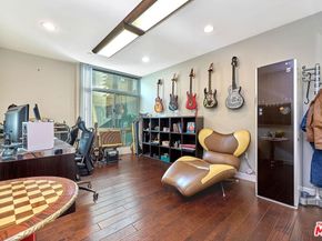 332 S Oxford Avenue 106, Los Angeles CA 90020