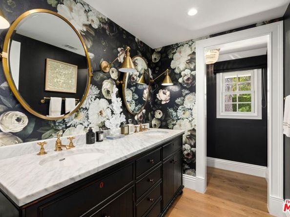 1960 Coldwater Canyon Drive, Beverly Hills CA 90210