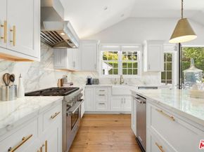 1960 Coldwater Canyon Drive, Beverly Hills CA 90210