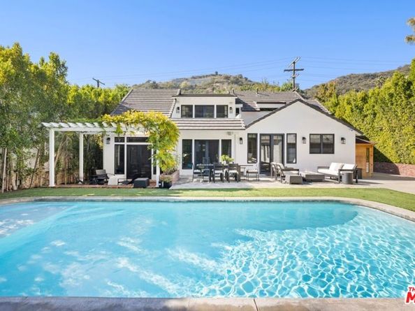 1960 Coldwater Canyon Drive, Beverly Hills CA 90210